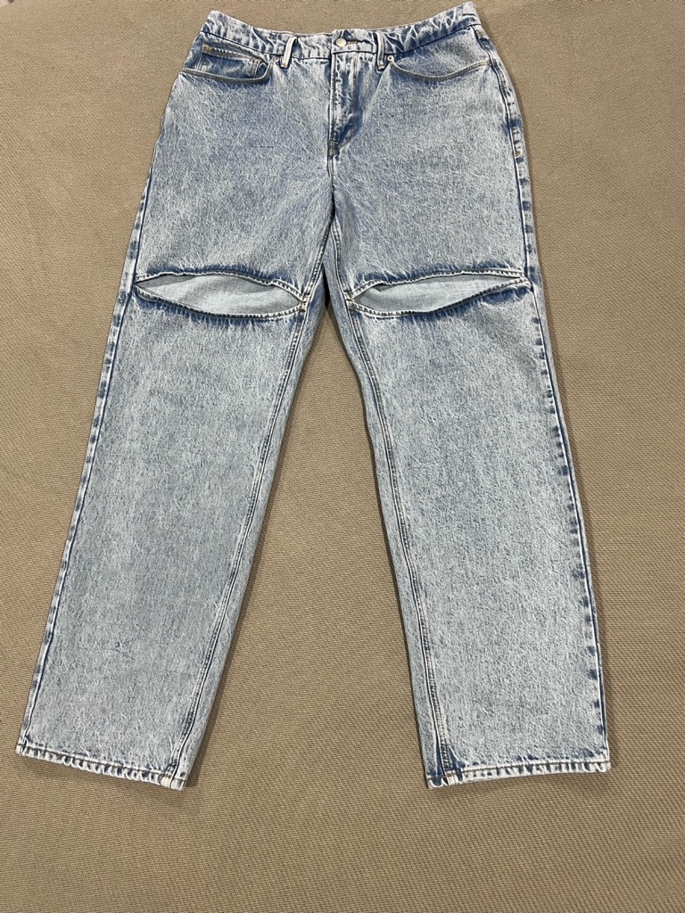 Good American - Good 90’s Loose Relaxed Jean Thigh Slits